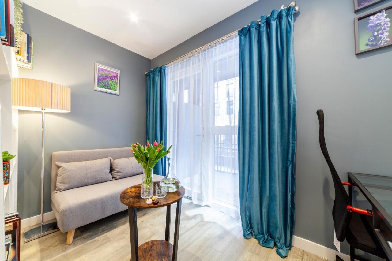 Private Double Bd With Optional Balcony, 15 Mins To London Cc Apartment Luaran gambar